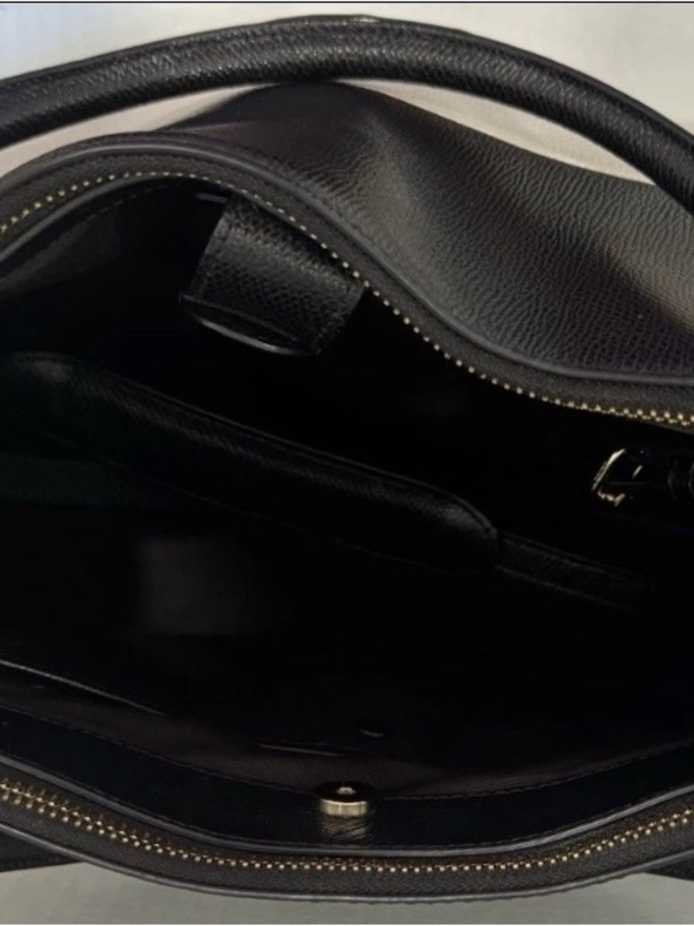 Coach Two-Tone Black and Cream Leather Tote-needs a touch of love - Picture 6 of 12